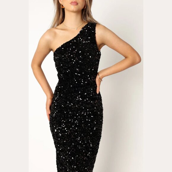 New! Petal & Pup Black Kiki One Shoulder Midi Dress Size Small 47780 - Picture 2 of 16